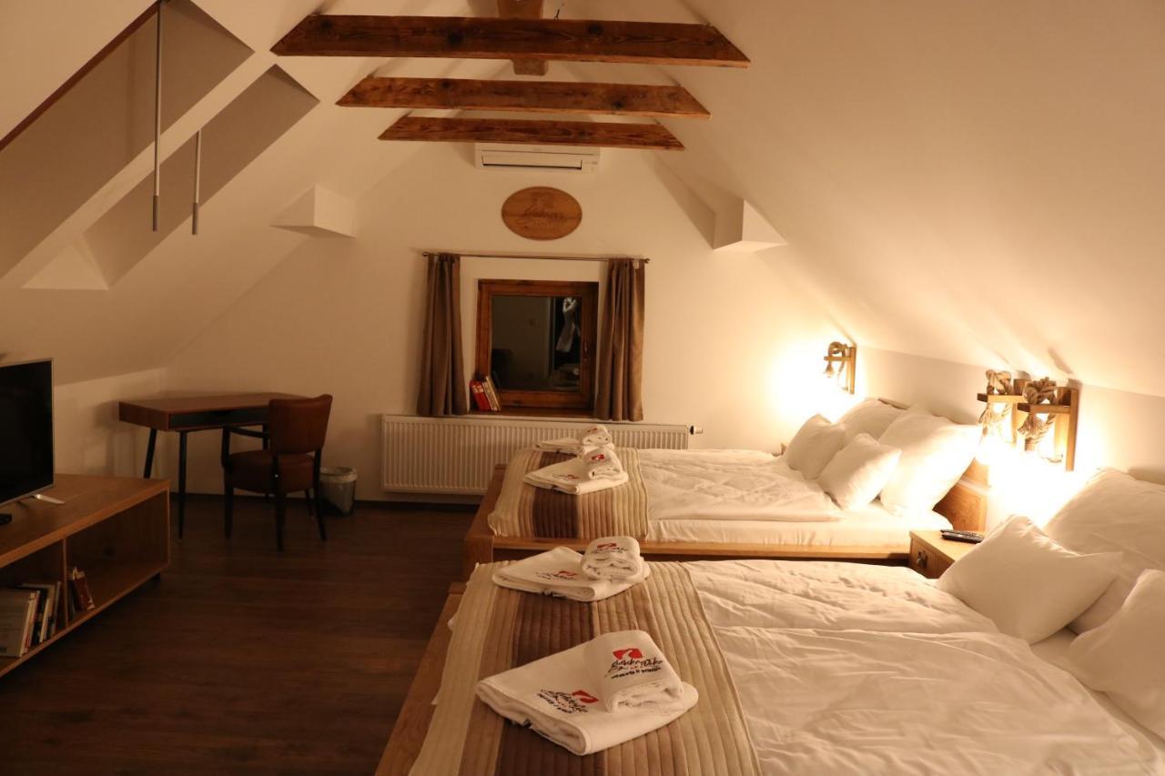 Gorska Reka Guesthouse 즈코르녜즈레쎄 외부 사진