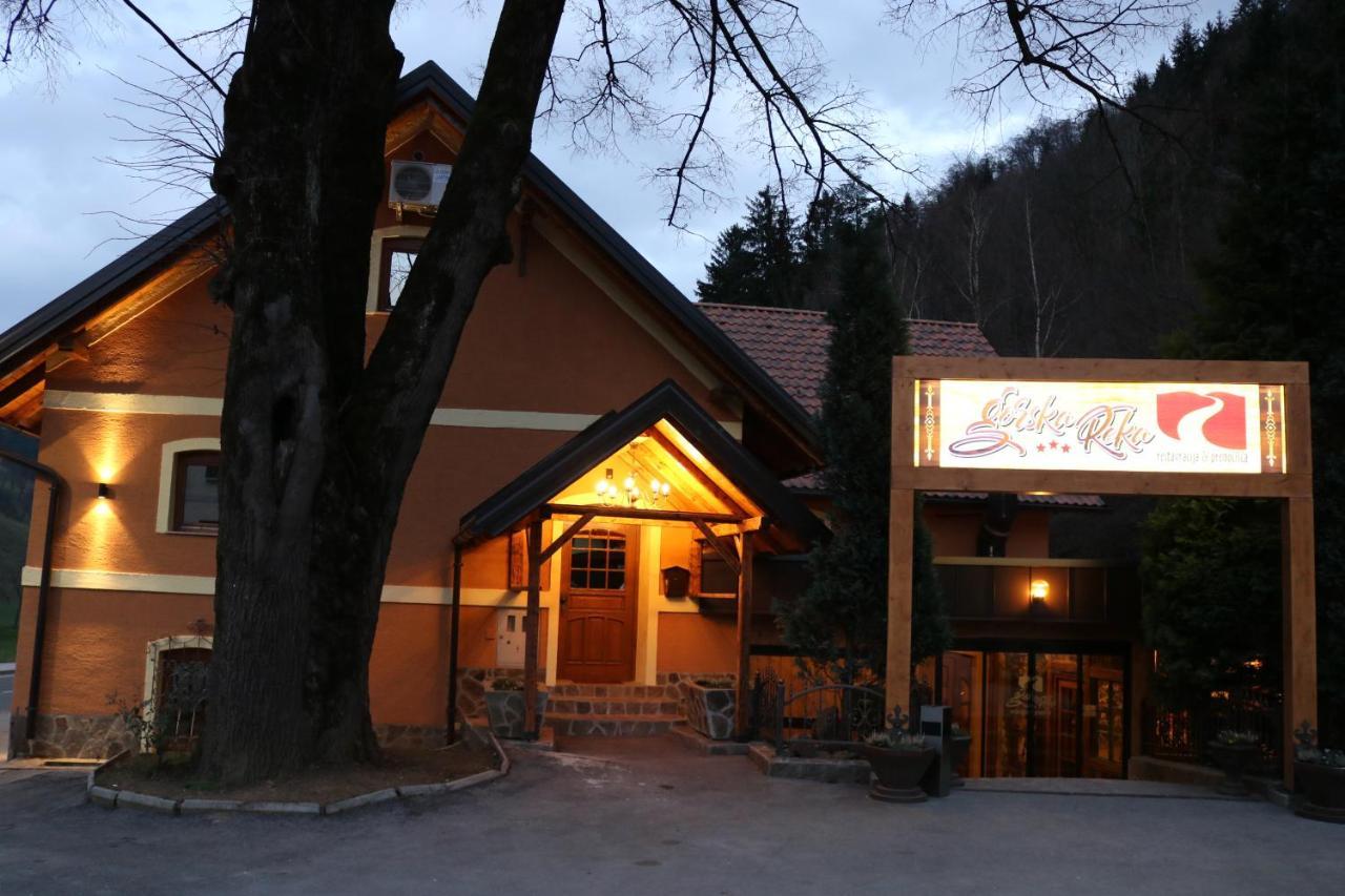 Gorska Reka Guesthouse 즈코르녜즈레쎄 외부 사진